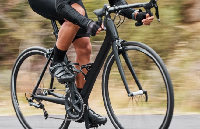 chaussure-cyclisme-965lop.webp Comment choisir des chaussures de vélo de route ? | Intersport – Image 1