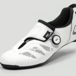 Triathlon : le guide des meilleures chaussures vélo pour performer