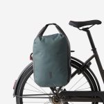 SACOCHE VELO SUR PORTE BAGAGES 500 20L IMPERMEABLE GRIS FONCE | Decathlon