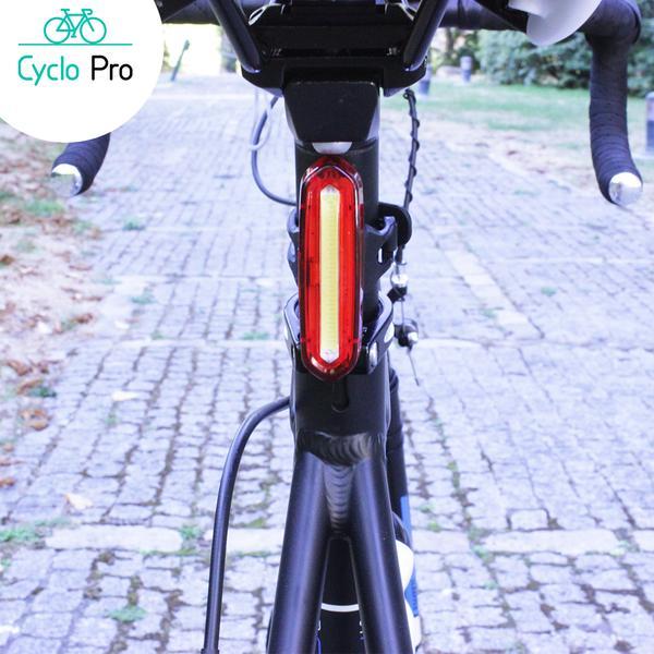 feu-arriere-velo-886bzn-1.jpg Éclairage vélo arrière USB ULTRAPRO Bleu/rouge – Image 1