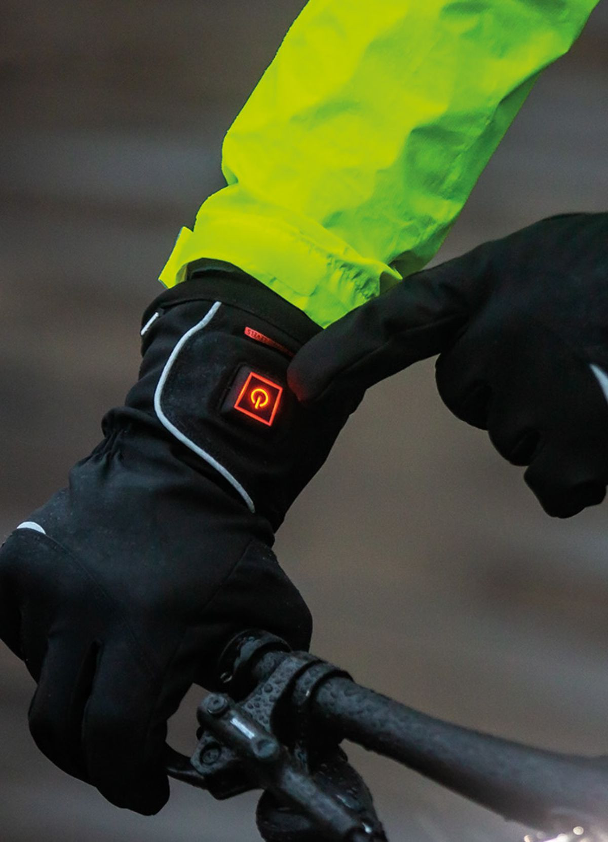 gants-velo-chauffants-855rar-1.jpg Gants chauffants vélo Tucano Urbano | JE SUIS À VÉLO – Image 1