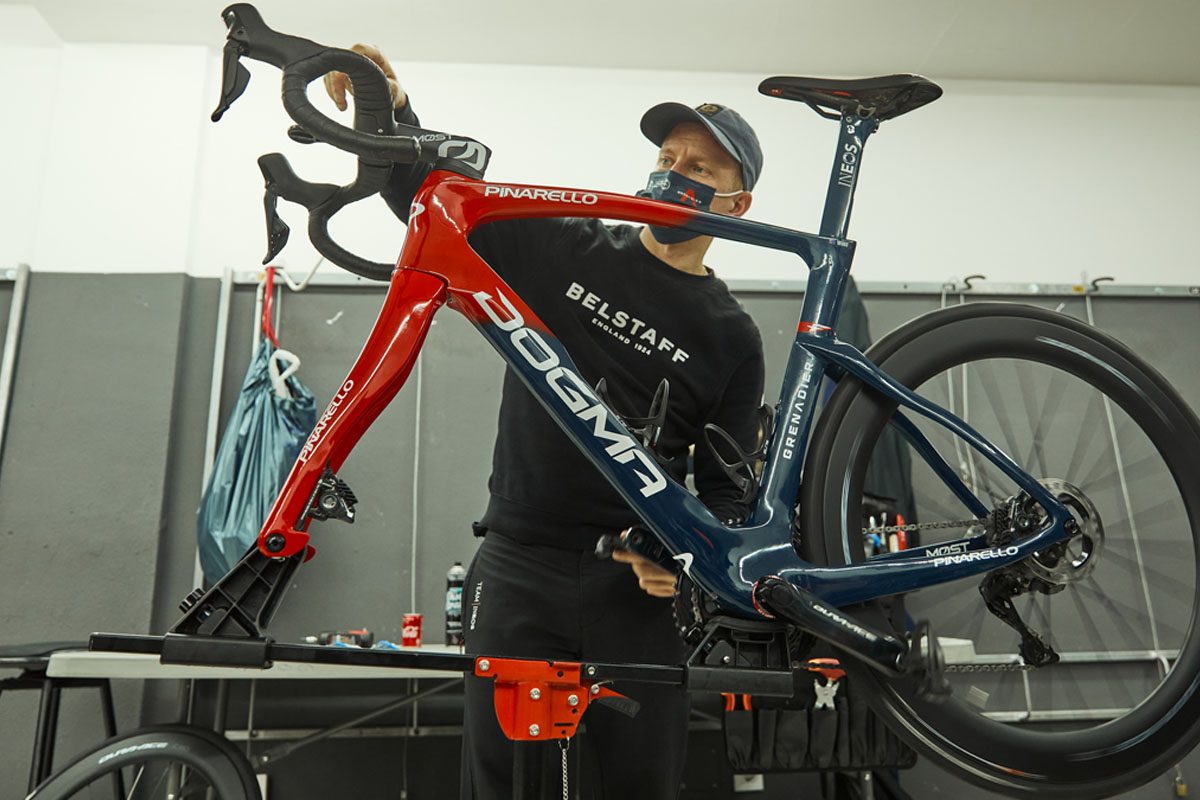 support-velo-atelier-535fqp-1.jpg Comment choisir son pied d'atelier vélo ? Sélection des 6 meilleurs – Image 1