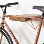 Porte vélo mural Dayde en bois et cuivre Vélo ville & vélo urbain sur Le Vélo Urbain.com