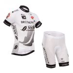 Ensemble cuissard vélo et maillot cyclisme équipe pro Bretagne Séché Environnement Tenuevelo.com
